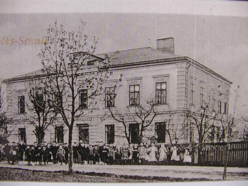1a-ZŠ Mladé Buky